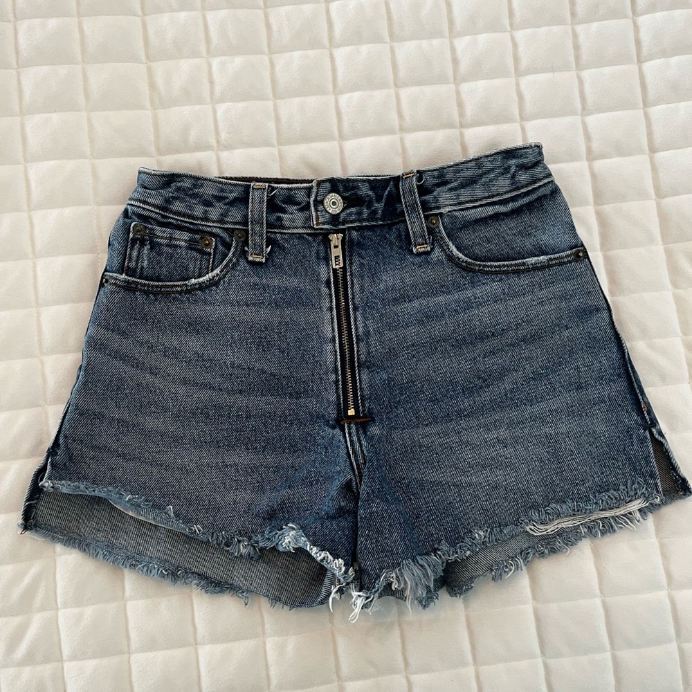 Abercrombie & Fitch Annie High Rise Short size 24/00